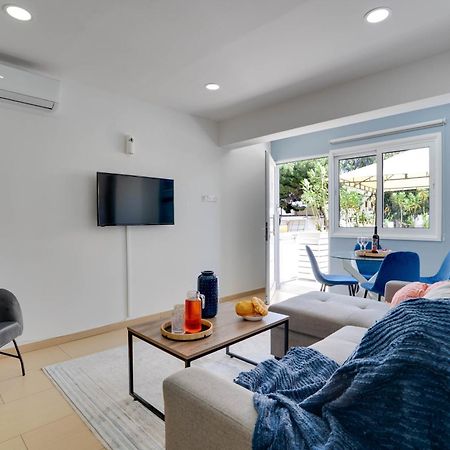 Atlantis Apartments 50M From Makenzy Seafront Larnaca Dış mekan fotoğraf
