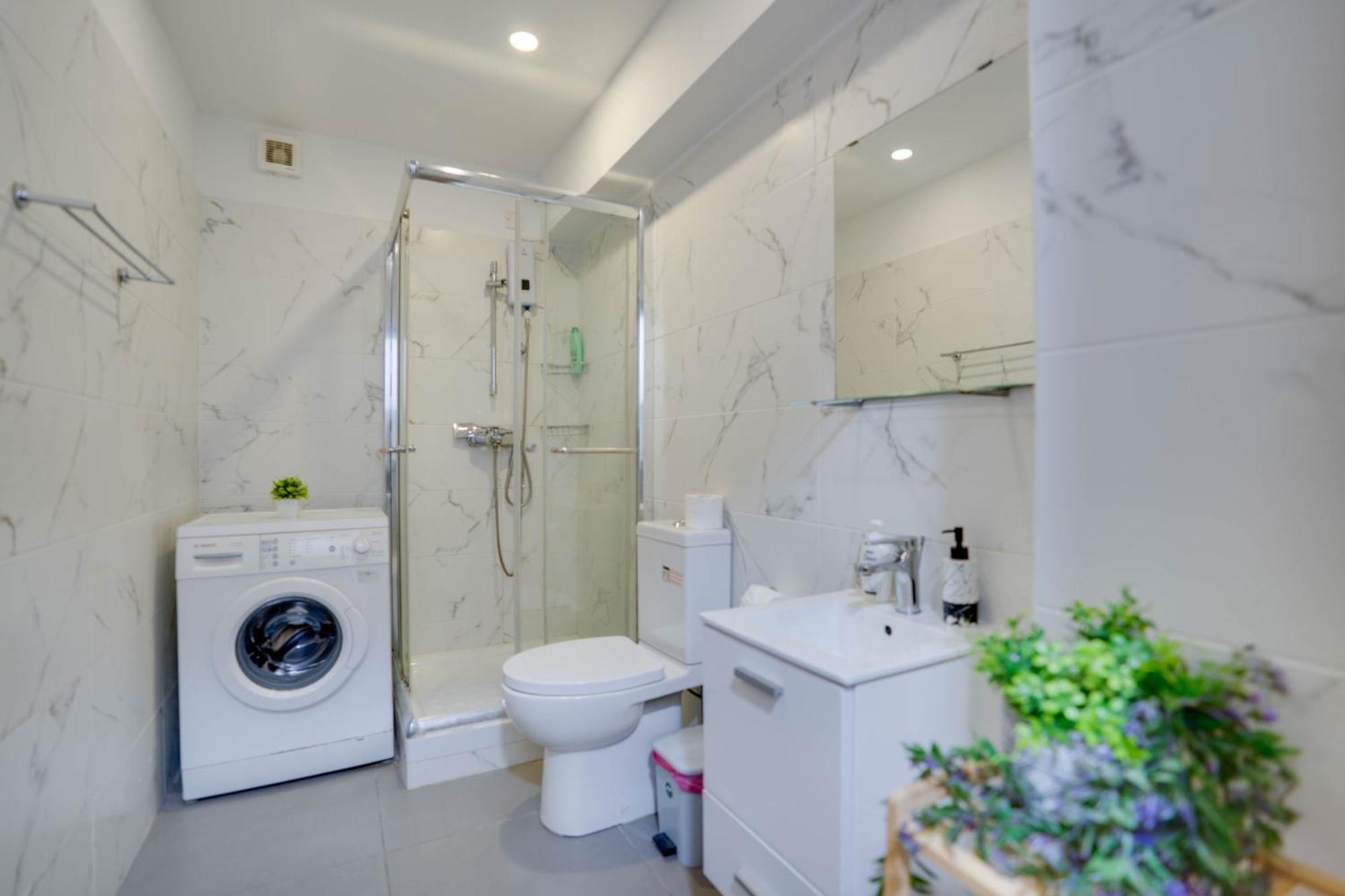 Atlantis Apartments 50M From Makenzy Seafront Larnaca Dış mekan fotoğraf