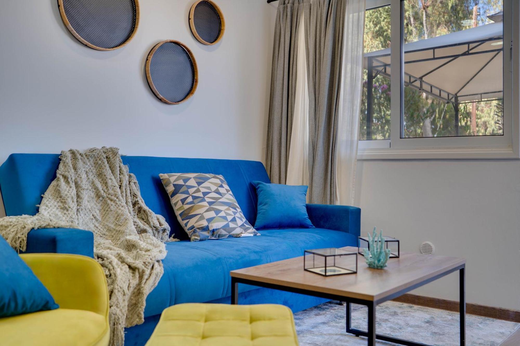 Atlantis Apartments 50M From Makenzy Seafront Larnaca Dış mekan fotoğraf