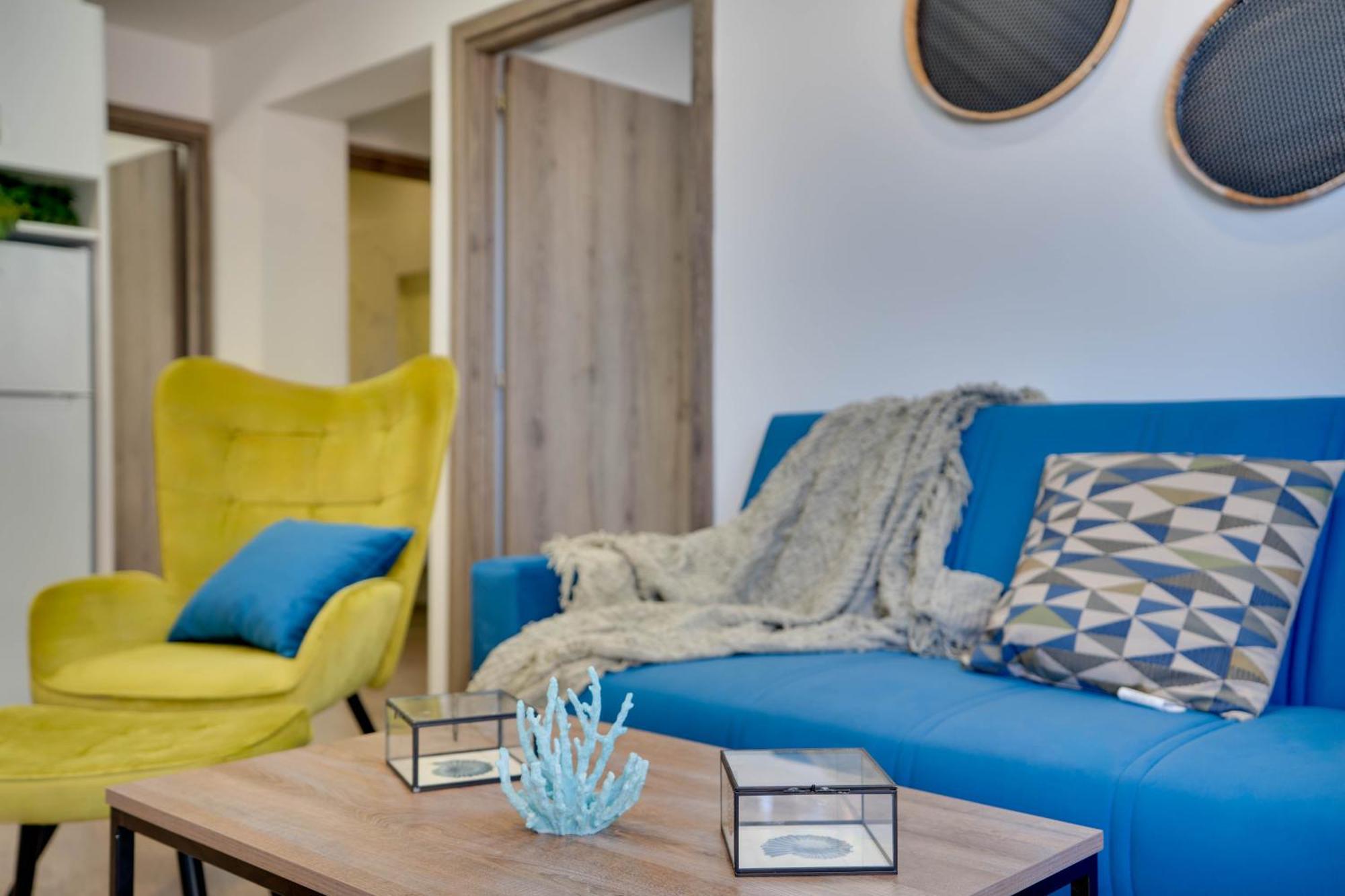 Atlantis Apartments 50M From Makenzy Seafront Larnaca Dış mekan fotoğraf